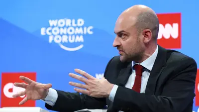 وزير الخارجية الفرنسي جان نويل بارو