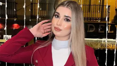 العارضة الإسبانية كلاوديا كالفو