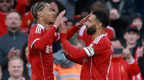 محمد صلاح وإيكيتيكي