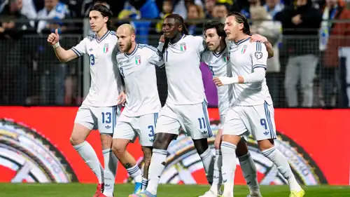 احتفال لاعبي منتخب إيطاليا