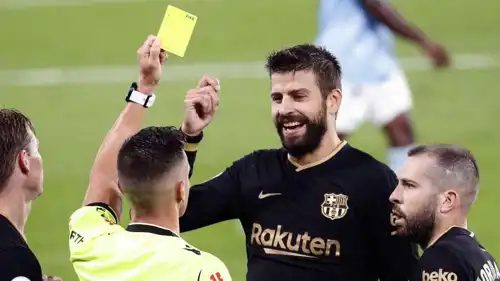 جيرارد بيكيه نجم برشلونة السابق