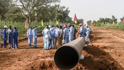 أنابيب ضح النفط بين النيجر وبنين 