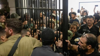 اشتباكات بعد اقتحام قاعدة بيت ليد العسكرية