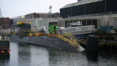 غواصة نووية بريطانية