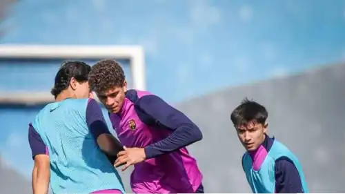 حمزة عبد الكريم في تدريبات برشلونة