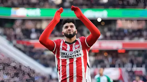 إسماعيل صابيري نجم آيندهوفن الهولندي