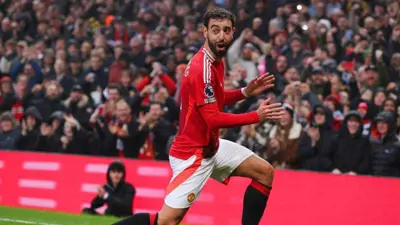 برونو فيرنانديز في مباراة يونايتد وليستر سيتي