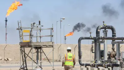 حقل مجنون النفطي، بالقرب من البصرة، العراق