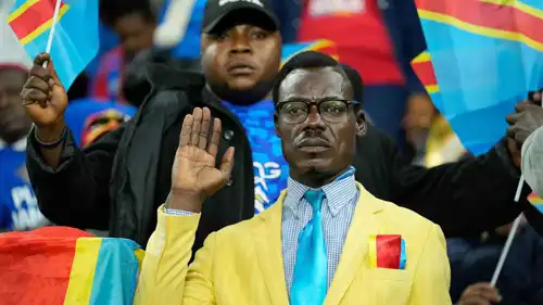  المشجع الكونغولي الشهير "لومومبا"