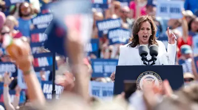 كامالا هاريس خلال حدث انتخابي