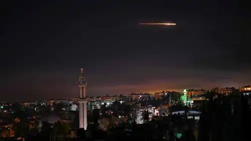 صورة ليلية لدمشق