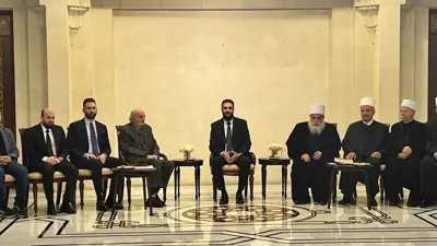 الزعيم الدرزي اللبناني وليد جنبلاط  وأحمد الشرع