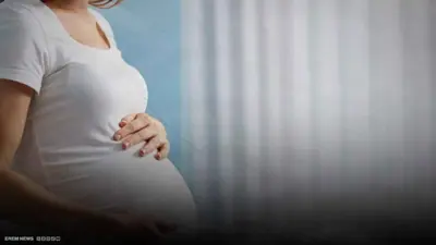 11 دقيقة فقط.. مصرية تنجب في حمام القطار وتهرب من الفضيحة