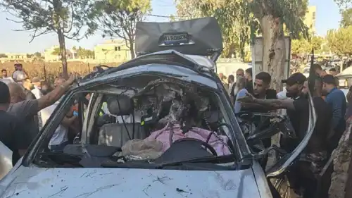 من موقع الغارة في بنت جبيل 