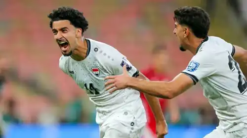 فرحة إقبال زيدان لاعب العراق بهدفه