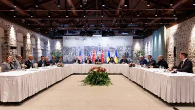 جانب من المباحثات بين روسيا وأوكرانيا