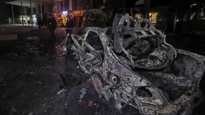 مشهد من آثار القصف على خاركيف الأوكرانية