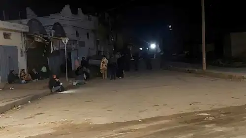 سكان دير البلح نزحوا من منازلهم بعد التهديد الإسرائيلي