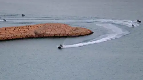 من مناورات بحرية سابقة للجيش الإيراني