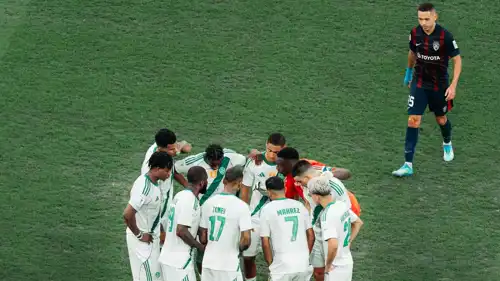 لاعبو الأهلي السعودي في مباراة جوهور دار التعظيم