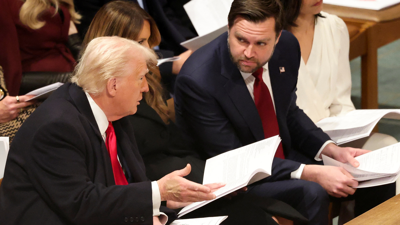 الرئيس الأمريكي دونالد ترامب ونائبه جيه دي فانس