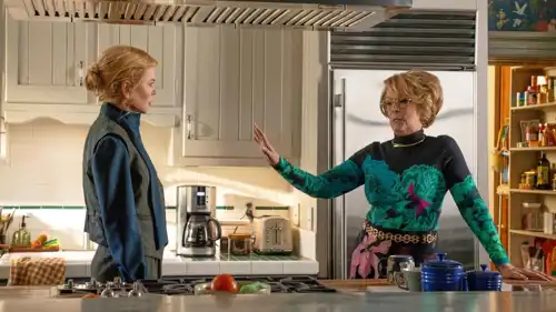 نيكول كيدمان وجيمي لي كيرتس في "سكاربيتا"