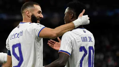 كريم بنزيما وفينيسيوس جونيور 