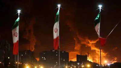 آثار غارات سابقة على إيران