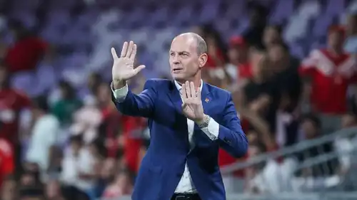 ييس توروب مدرب الأهلي 