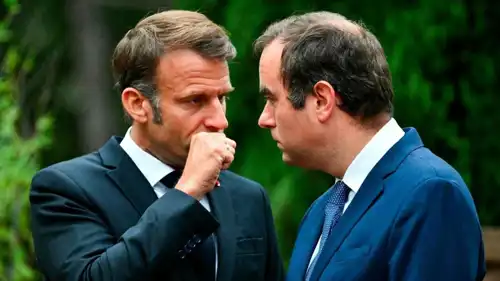 ماكرون وسيباستيان ليكورنو