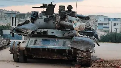 دبابة للمعارضة السورية تدخل أحياء حلب