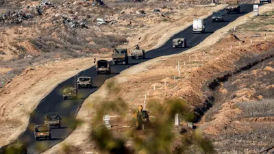 آليات إسرائيلية على حدود غزة