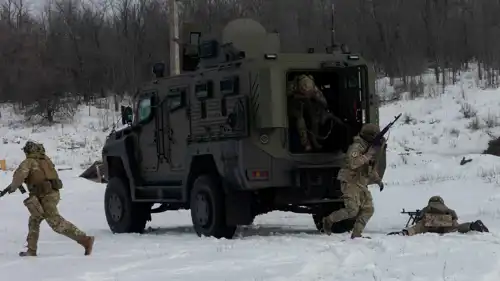 جنود أوكرانيون في دونيتسك