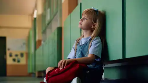 طالبة مدرسة 