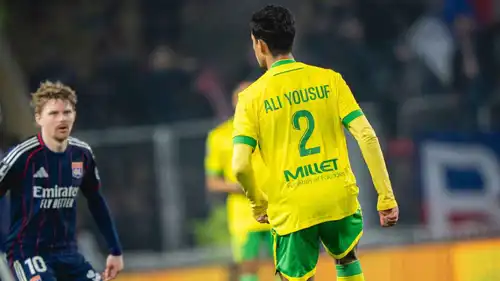 علي يوسف بقميص نانت الفرنسي