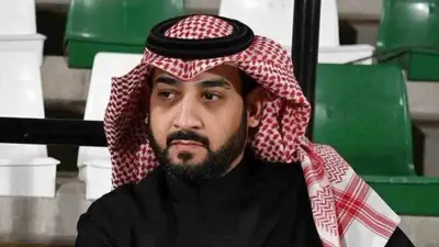 الدكتور خالد العيسى رئيس الأهلي السعودي