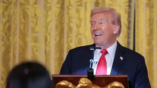 الرئيس الأمريكي دونالد ترامب