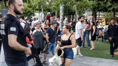 تجمع لإسرائيليين بحديقة في تل أبيب