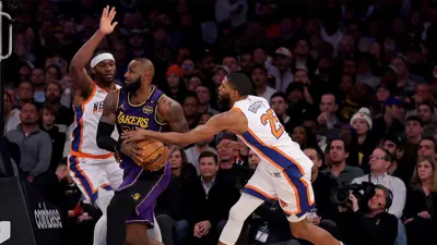 ليبرون جيمس