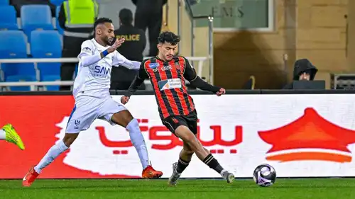 من مباراة الهلال ضد الرياض