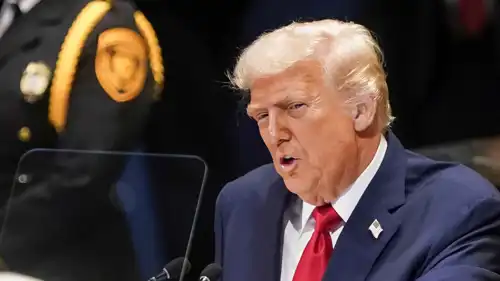 دونالد ترامب 