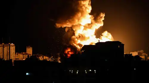 انفجار إثر غارة جوية إسرائيلية على غزة