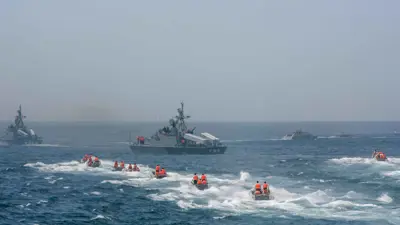 قطع بحرية إيرانية خلال مناورة 