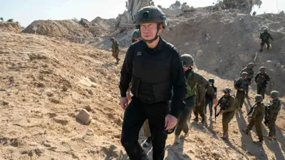 غالانت خلال قيادته للجيش