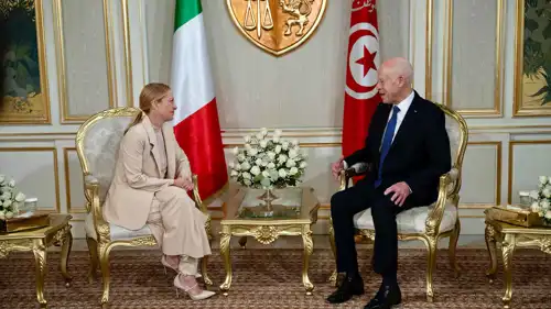الرئيس التونسي، قيس سعيّد، ورئيسة الوزراء الإيطالية، جورجيا ميلوني