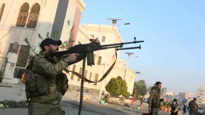 مسلح من الفصائل السورية المعارضة