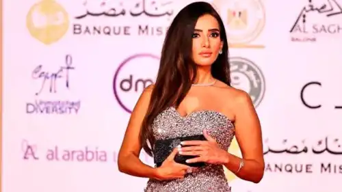 اطلالة زينة في افتتاح مهرجان القاهرة السينمائي 