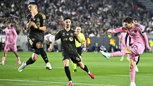 ميسي أمام لوس أنجلوس إف سي