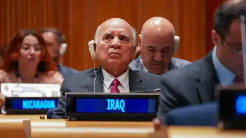 وزير الخارجية العراقي فؤاد حسين