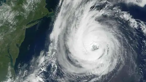 العاصفة إرين